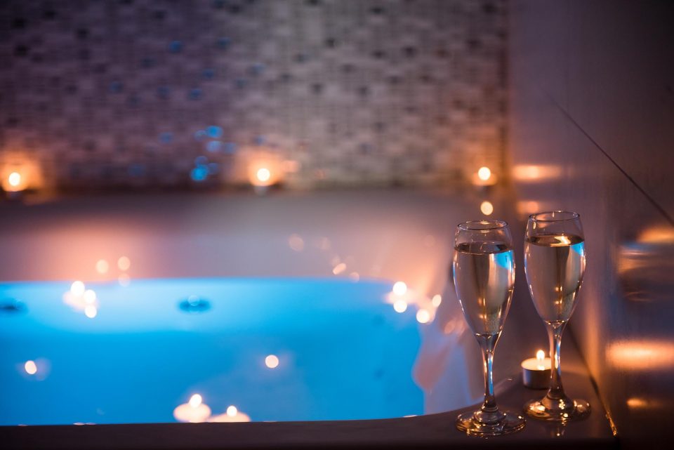 Radstone Hotel Larkhall | Honeymoon Suite | Dining | Wedding Venue